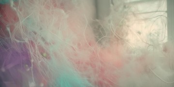 我愿意看着你出自哪首歌？